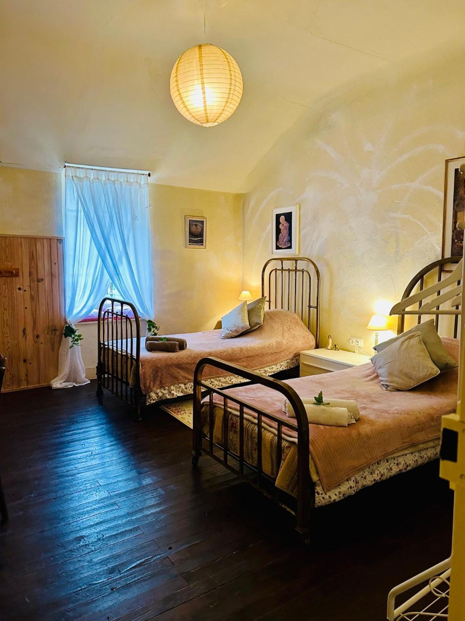 Les Contes Bed and Breakfast Fougax-et-Barrineuf Buitenkant foto