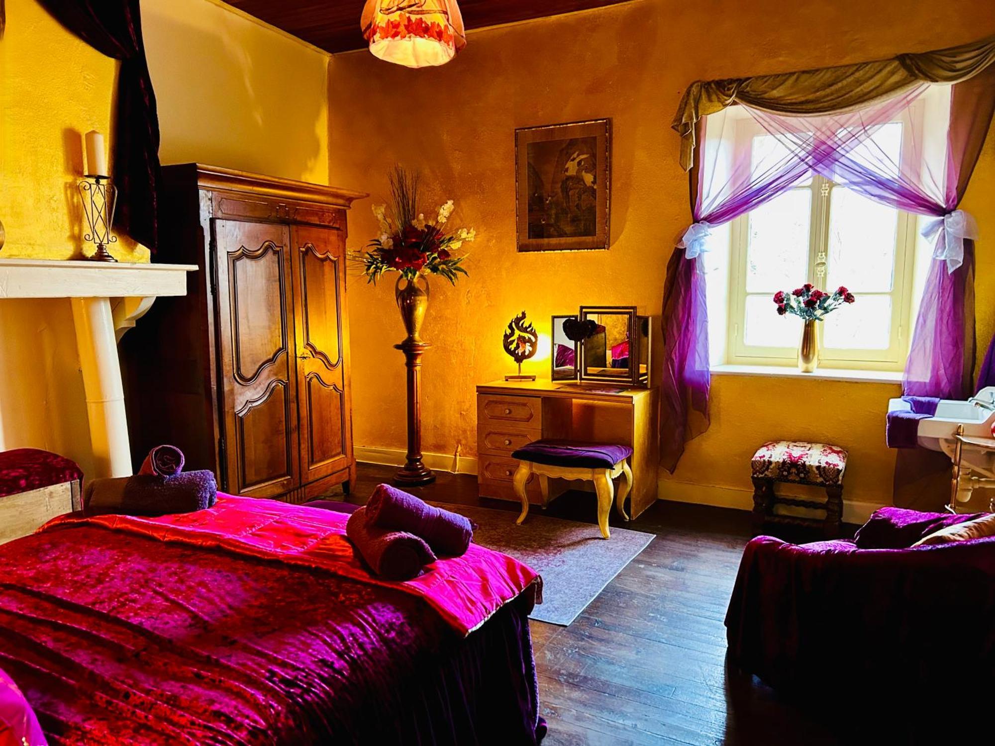 Les Contes Bed and Breakfast Fougax-et-Barrineuf Buitenkant foto