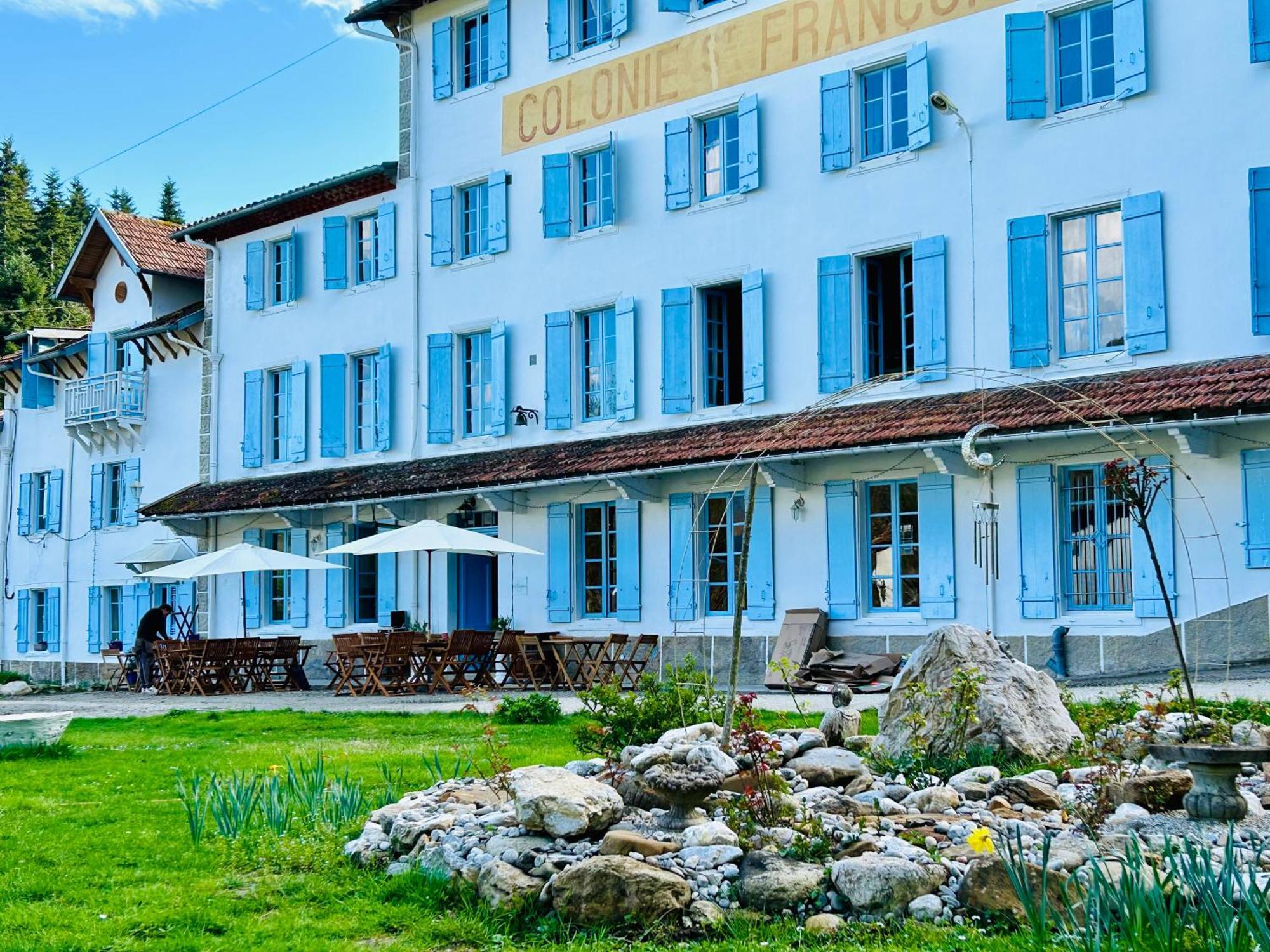 Les Contes Bed and Breakfast Fougax-et-Barrineuf Buitenkant foto