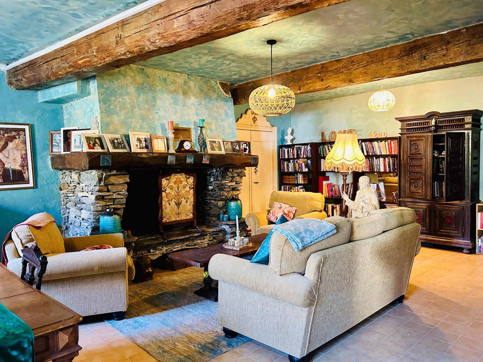 Les Contes Bed and Breakfast Fougax-et-Barrineuf Buitenkant foto