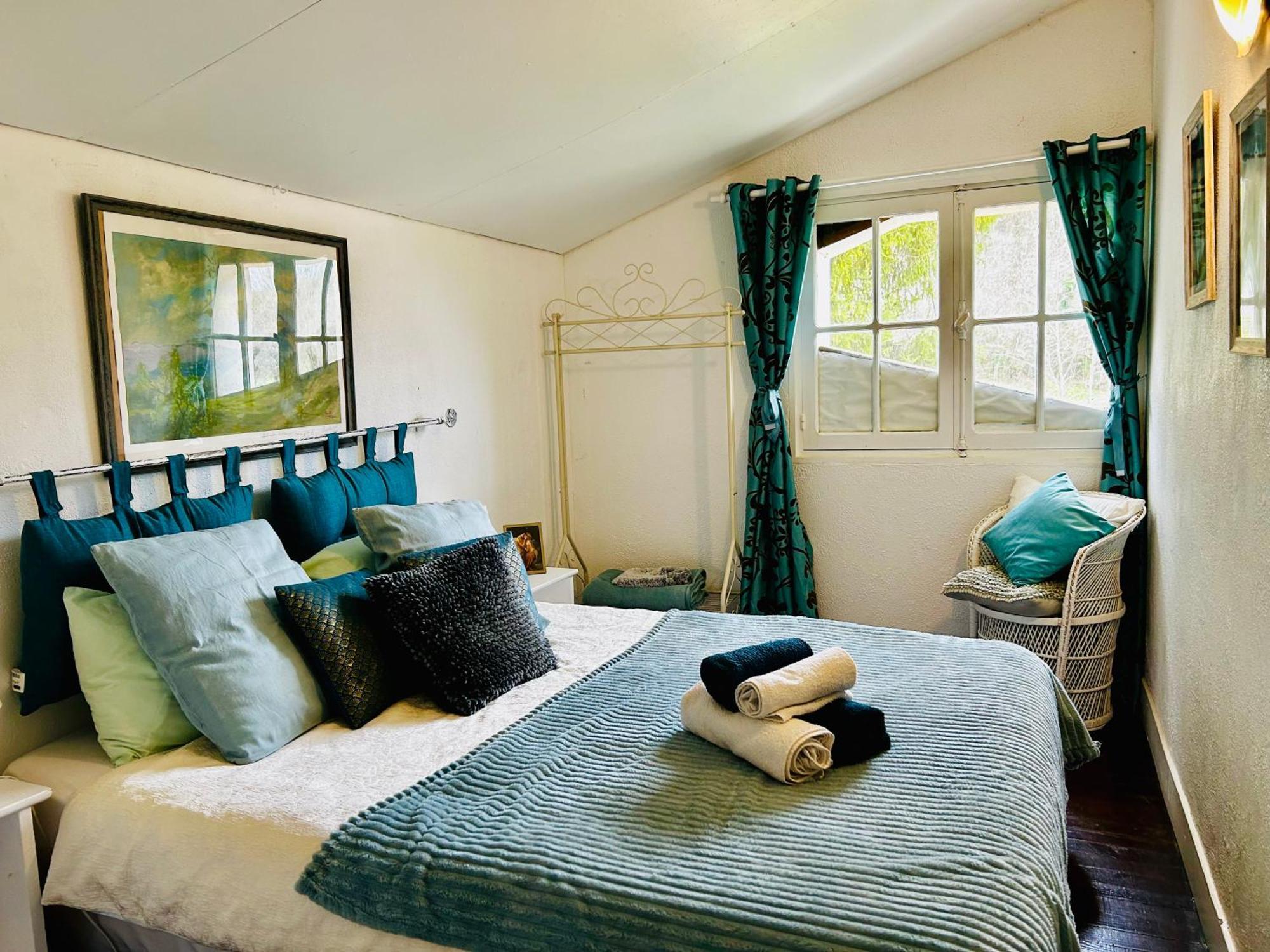 Les Contes Bed and Breakfast Fougax-et-Barrineuf Buitenkant foto