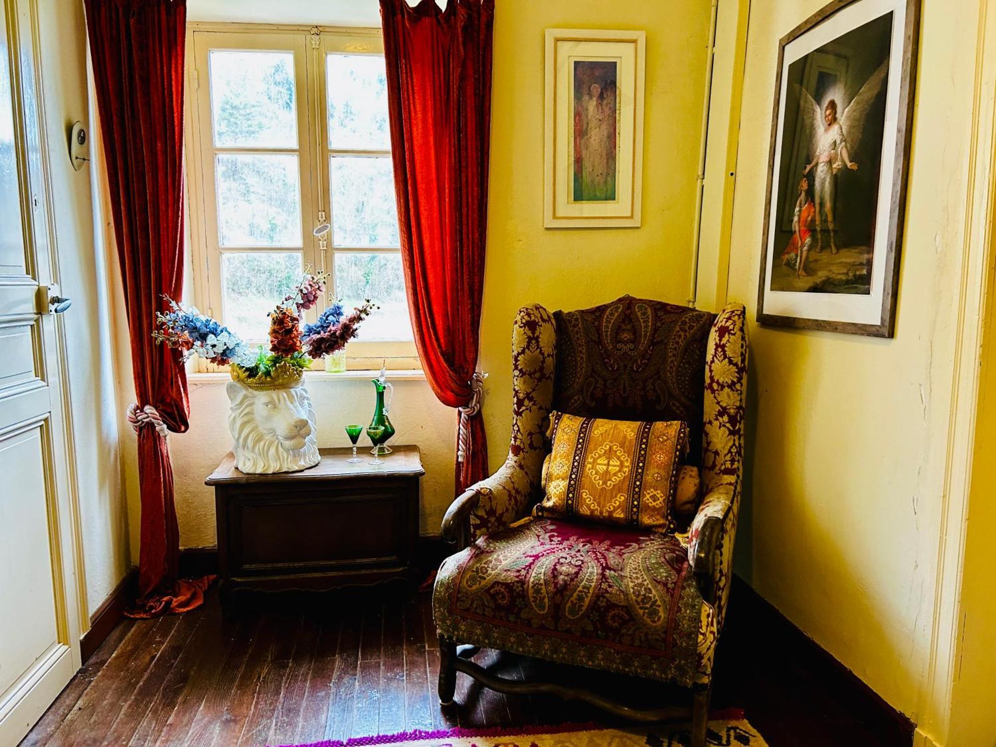 Les Contes Bed and Breakfast Fougax-et-Barrineuf Buitenkant foto